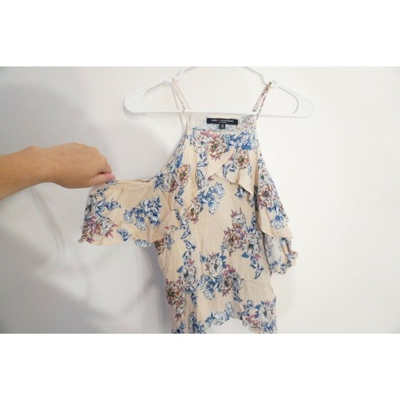 ONE CLOTHING Floral Ruffle Cold Shoulder Blouse - Picture 2 of 6
